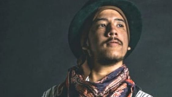 Domingo para folclorear