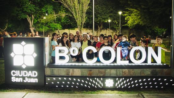 Nueva Plaza Colón en Capital tras su remodelación integral en Desamparados. &nbsp;