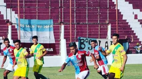 Peñarol incorporó a Franco Lepe, un volante y un delantero