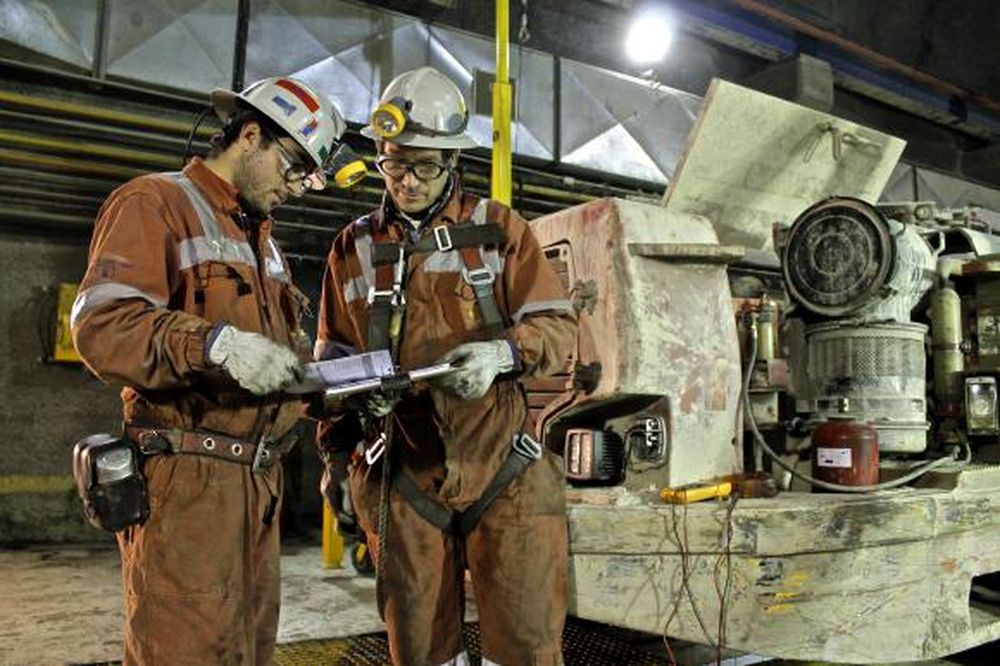 AOMA busca que los mineros se jubilen con 55 años de edad