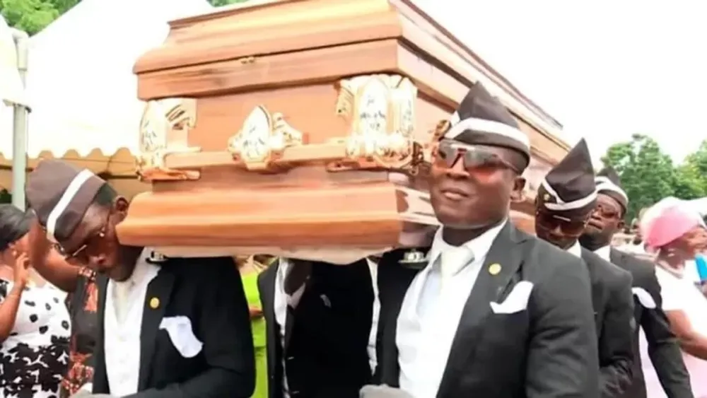 Cómo usar el filtro de Instagram de los africanos bailando con un ataúd