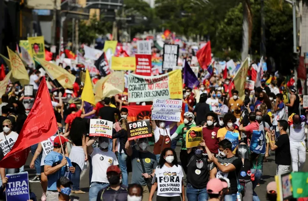 Protesta en Brasil, que tiene 500.000 muertos