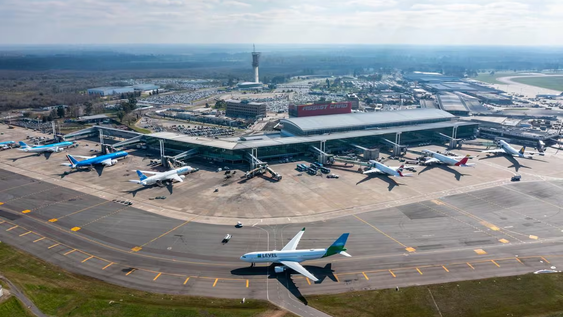 Aeropuertos Argentina invertirá USD 1.500 millones entre 2027 y 2031 para ampliar y modernizar la infraestructura aérea.