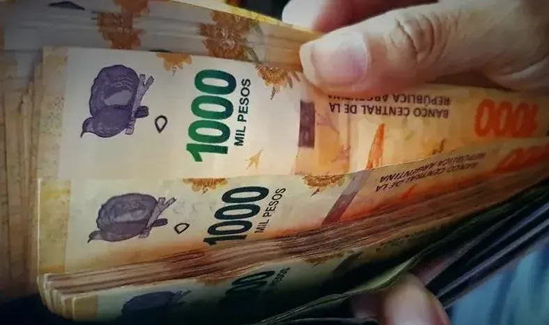 Pago de haberes y Conectividad.