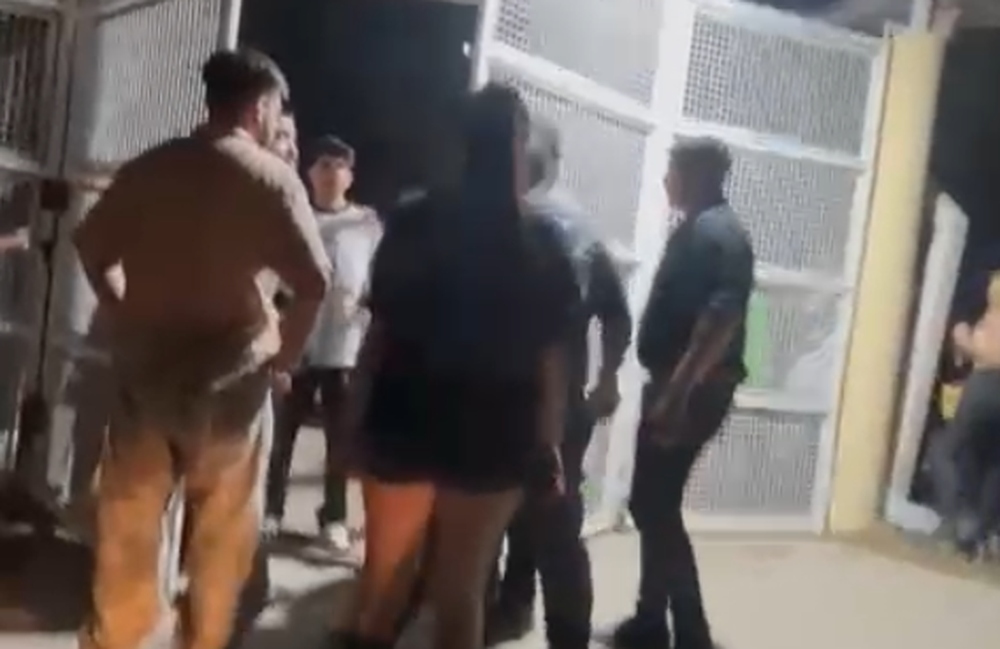 El agresor de la Misa de Omega amagó con entregarse a la Justicia y sigue prófugo