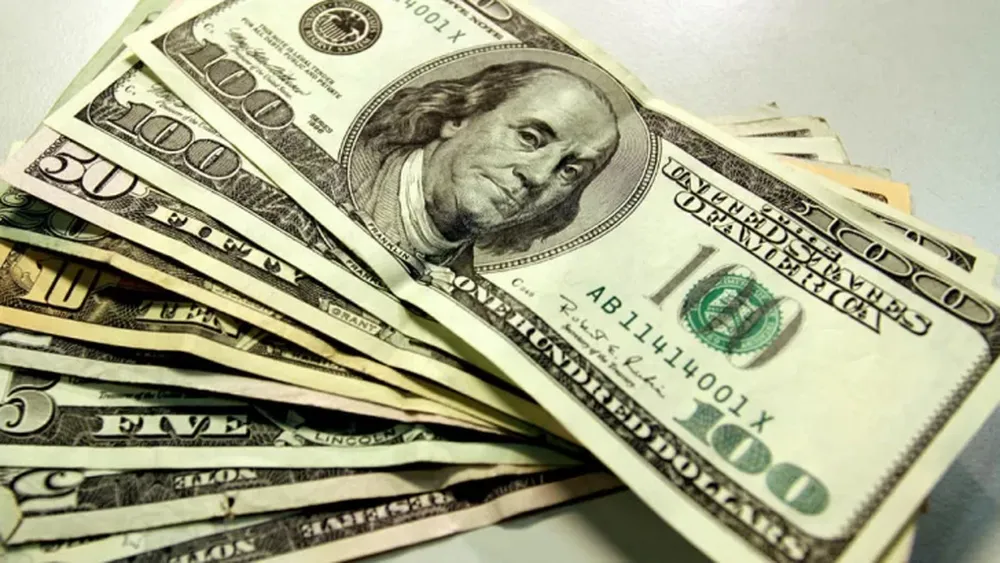 El BCRA vendió unos u$s350 millones para contener al dólar, que subió a $20,51