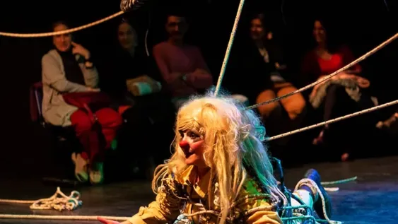 LA CELESTINA. Una escena de esta versión libre que llegará de Córdoba para hacer su estreno en San Juan