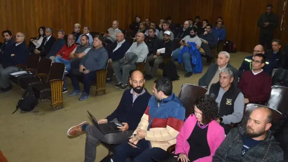 Una resolución del EPRE facilita poner paneles solares para generación propia