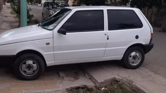 Fue a Mendoza para descansar unos días y le robaron el auto mientras hacía un asado