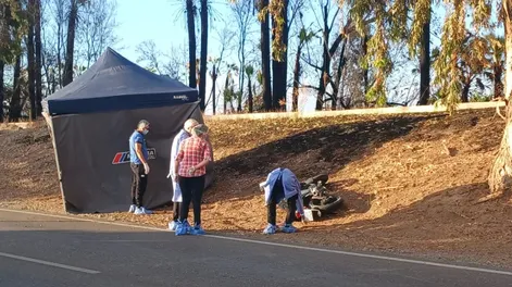 Una discusión, un vidrio roto y un motociclista fallecido: investigan qué ocurrió en el choque fatal de San Martín