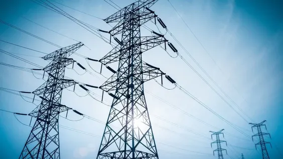 Se multiplicaron las quejas de usuarios de toda la provincia por bajas de tensión y cortes de luz