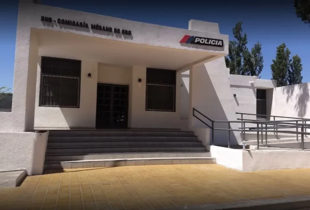 Lo sorprendieron mientras robaba elementos en una casa abandonada en Médano de Oro