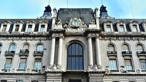 La Aduana detectó importación fraudulenta de “tecnología basura” por US$1,5 millones