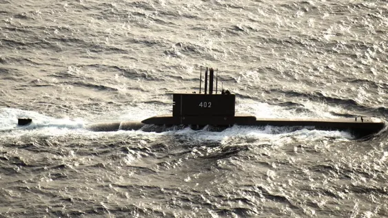 El submarino desaparecido en Indonesia se quedará sin oxígeno en 72 horas