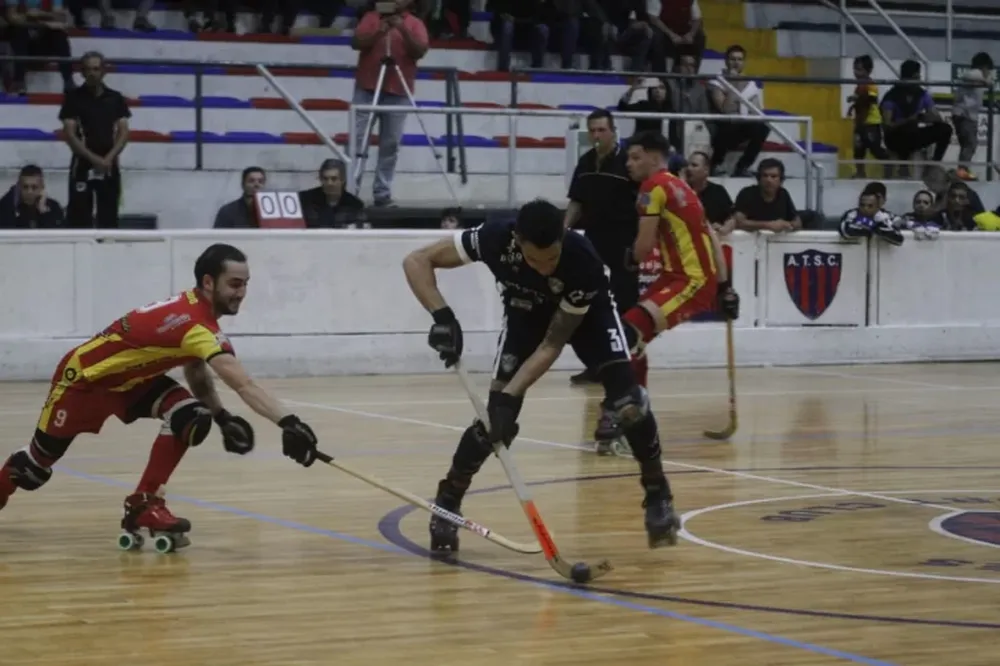 Concepción no pudo en el tercer partido y Murialdo estiró la definición