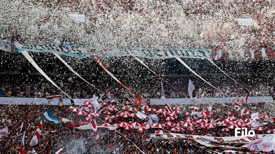 Fueron más de 50 toneladas de papelitos las que utilizaron los hinchas para recibir a River en el Superclásico. El Comité realizó un insólito comunicado.&nbsp;