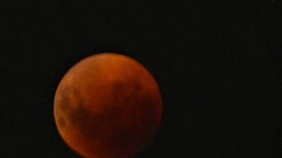 Paso a paso, así se vio el eclipse de Luna desde San Juan