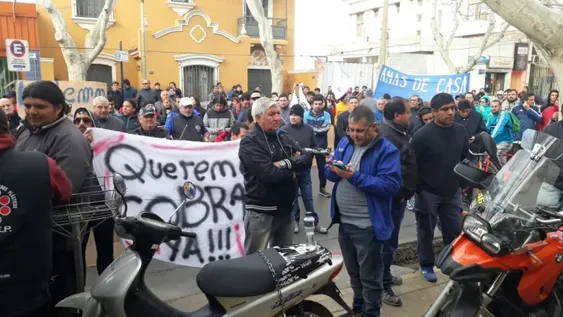 Caos en el centro sanjuanino por múltiples cortes de los empleados de ITEC