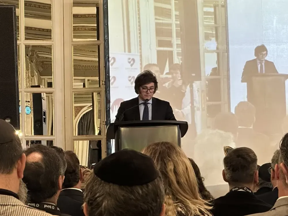 Milei: “La dolarización se va a hacer a precio de mercado; hoy sería a 730 pesos”