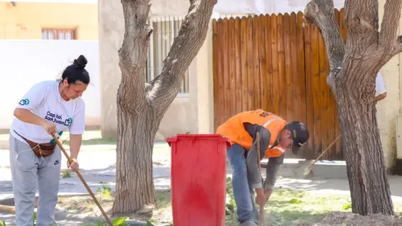 En los municipios más grandes también se descongelará el salario a empleados