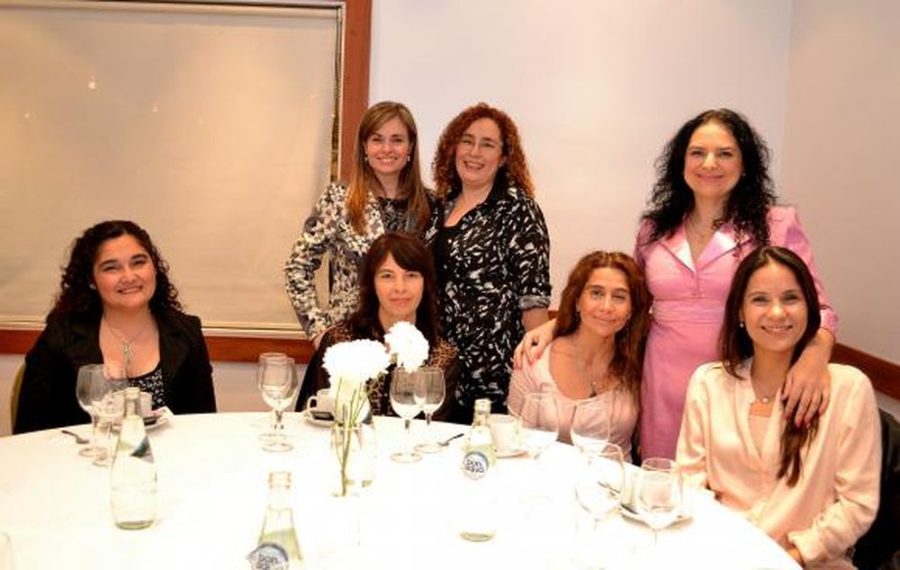Andrea Cosentino festejó sus 40 con un té