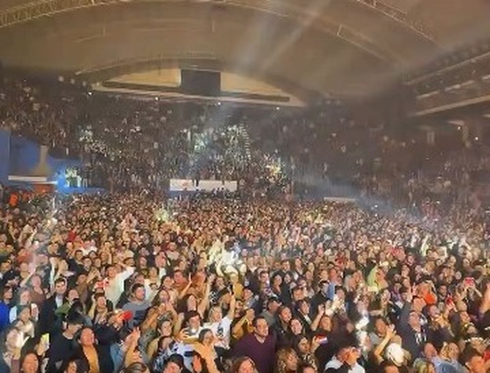 Enojo de sanjuaninos que con entradas en mano, se quedaron sin ver a Q’Lokura: “Perdón por la mala organización”