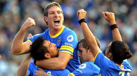 Boca gana, sube y sueña