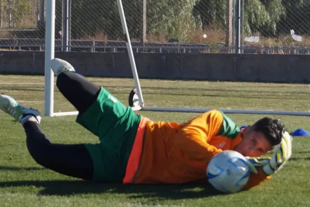 Desamparados rescató un empate en su aniversario 102 y acumuló 10 partidos sin ganar