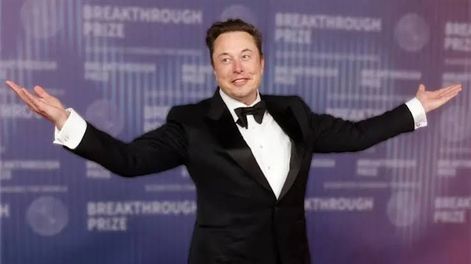 Elon Musk (Estados Unidos): Tesla, SpaceX. Continúa en la cima pese a los retrocesos financieros.