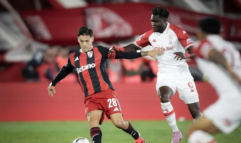 River Plate y Huracán empatan 1 a 1