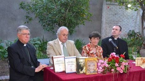Homenajes de la Católica