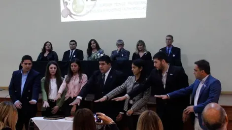 Colación de grados en el INES