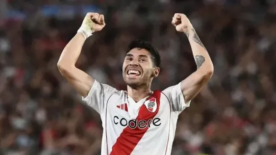 GONZALO MONTIEL, que tenía un desprendimiento en la cicatriz del desgarro en el bíceps femoral derecho, es uno de los cinco jugadores con alta médica.