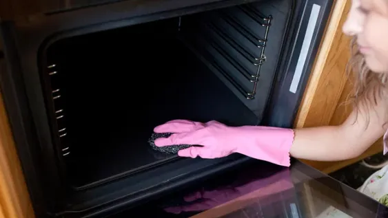 Cómo limpiar el horno rápidamente para que quede como nuevo