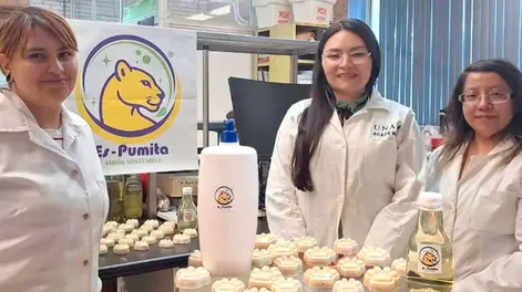 Estudiantes de Ingeniería Química de la FES Zaragoza de la UNAM.