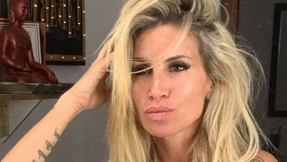 Florencia Peña, con una inquietante bikini al borde de la pileta: “Sin filtro…”