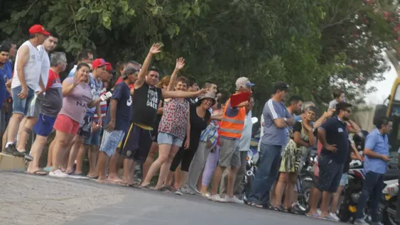 La gente aportó su calor y color en Pocito