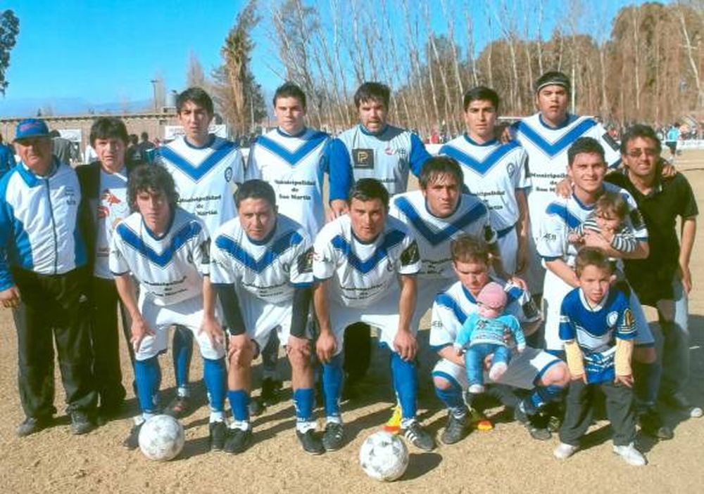 Del Carril empezó goleando