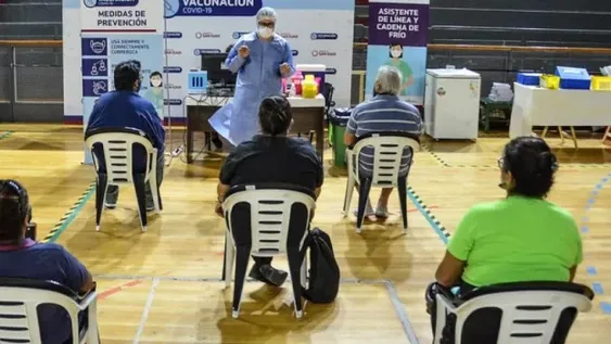 Inicia la campaña para colocar la segunda dosis a docentes antes de la presencialidad