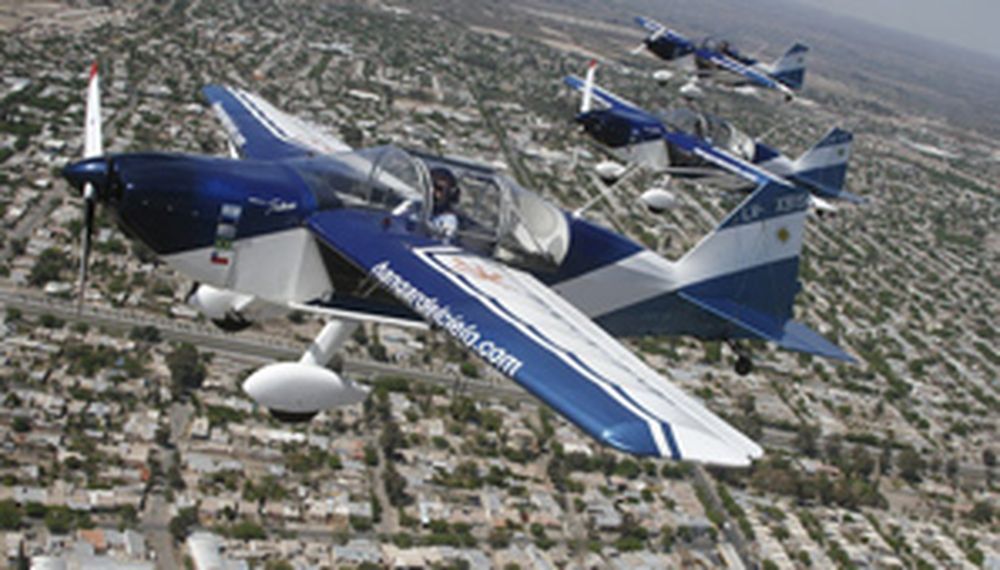 El aeroclub le cumplirá el sueño a 25 niños que volarán por primera vez