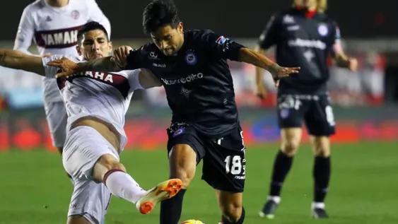 Argentinos se aprovechó del mal momento de Lanús y le ganó en La Paternal
