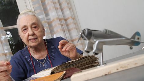 Rosalba Maratta de Job. Fue la primera mujer de Cuyo en pilotear un avión.