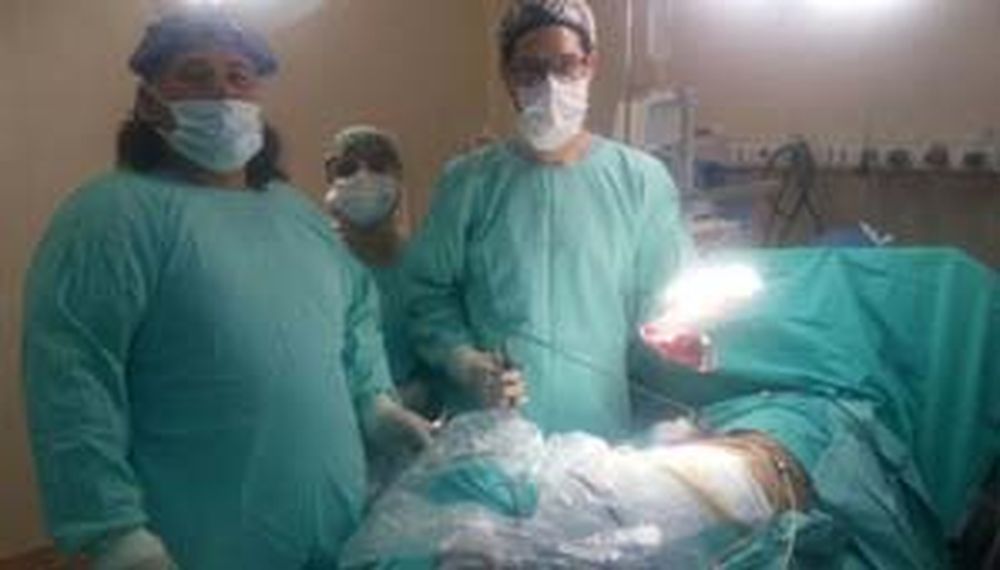Inédito: en un hospital extirparon un riñón con cirugía laparascópica