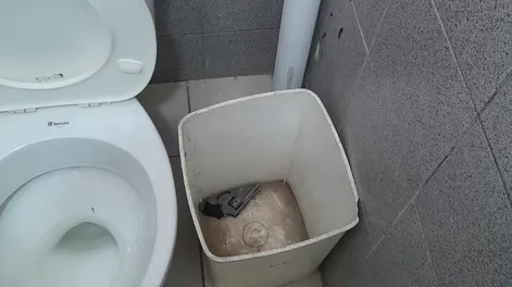 Encontraron un arma de fuego en un paseo de compras del microcentro sanjuanino