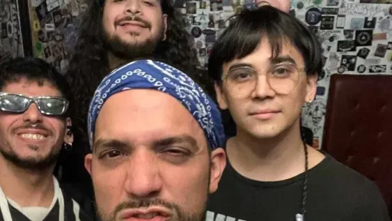 De regreso al pago con un rock sísmico