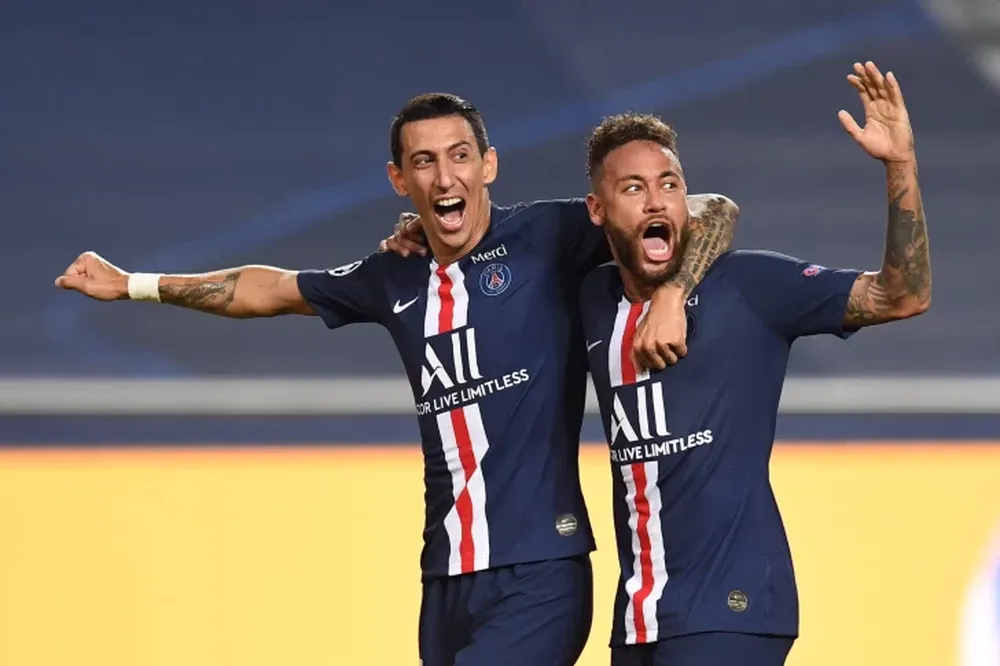 Con un gol y dos asistencias de Di María, PSG ganó y jugará su primera final