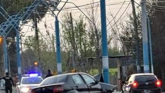 Terminó fracturado al quedarse dormido cuando conducía y chocar contra un pilar