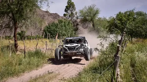 En el aire. Los UTV son parte del tremendo espectáculo del SARR que este viernes llega a San Juan.