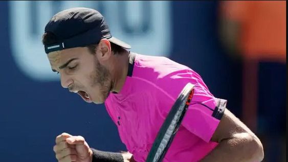 Cerúndolo y Báez, en las semifinales de Bastad