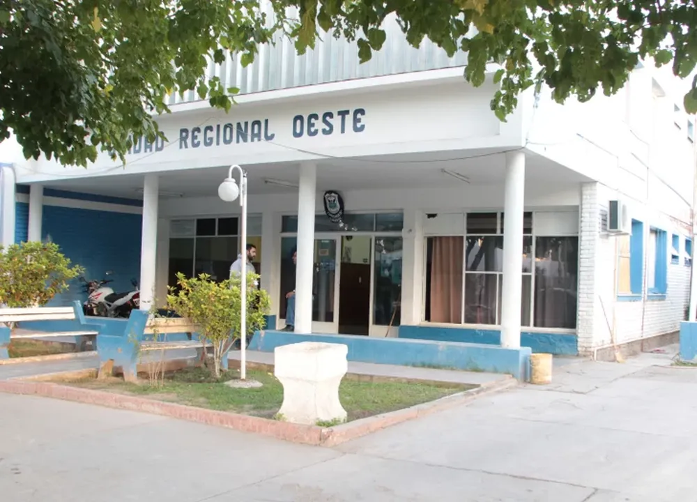 Demencial: violento golpeó a su mujer por celos sobre un comentario que le hizo